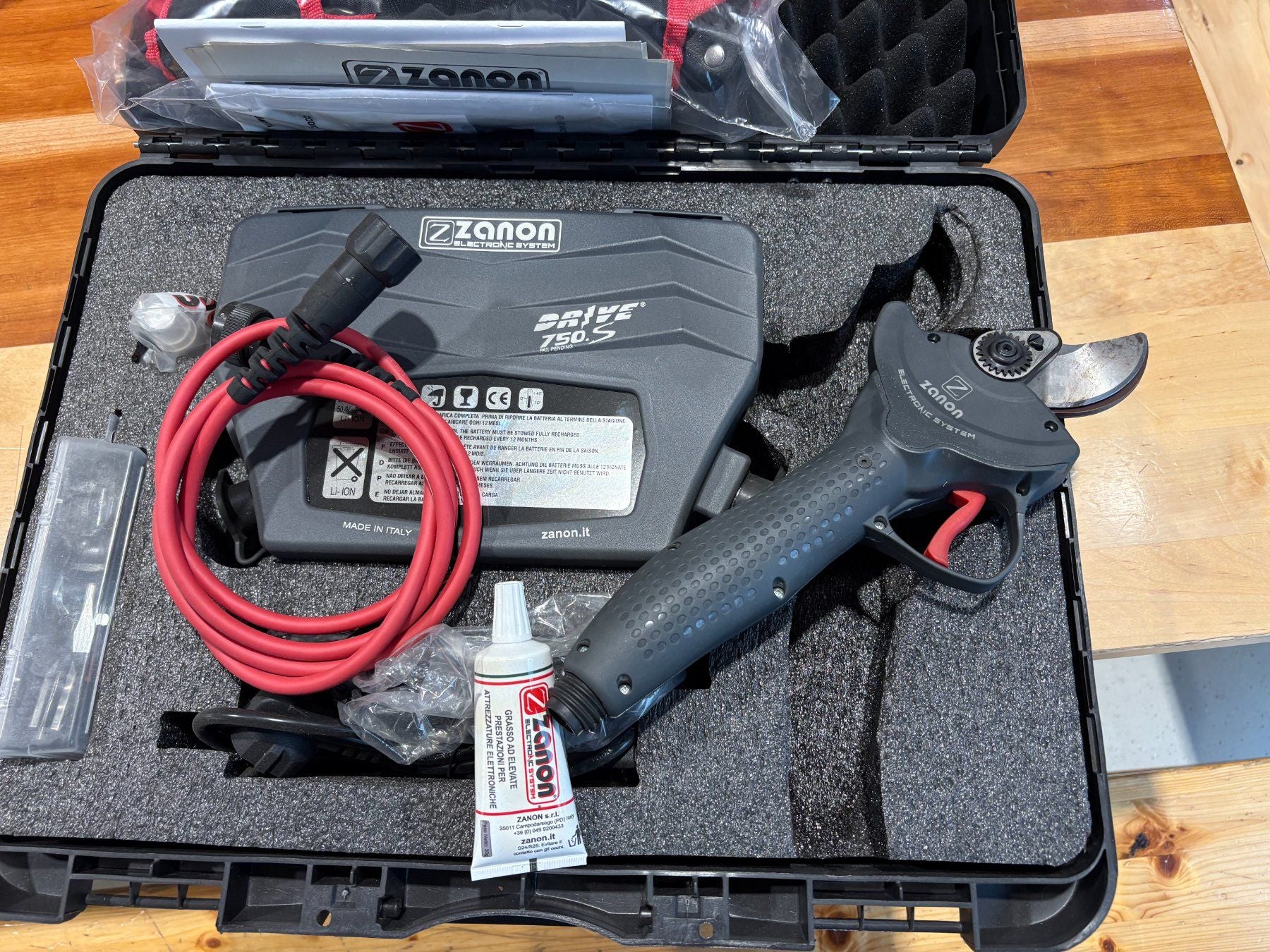 Sécateur Zanon SHARK ZS50